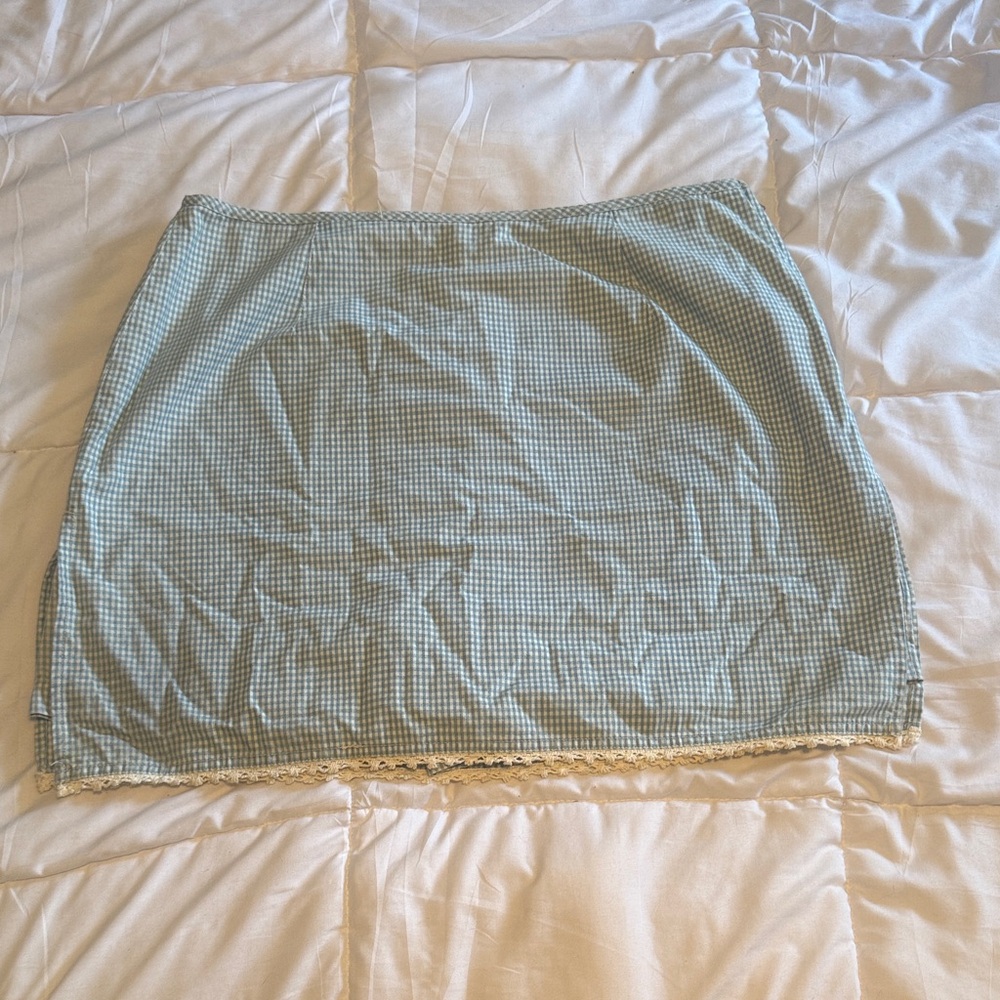 Liz Claiborne Light Blue Gingham Mini Skirt with Lace Trim